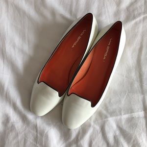 Edina Flats White Patent Leather with Black Piping